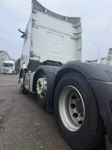 2022-72-plate-xf480-new-generation-6x2-midlift-unit-img_5848