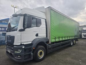 2023-man-tgs-26-320-tm-hr-curtain-sided-rigid-photo-2026-01-20-11-31-32-edited