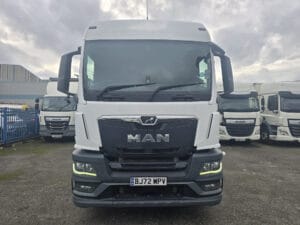 2023-man-tgs-26-320-tm-hr-curtain-sided-rigid-photo-2026-01-20-11-31-32-edited-4