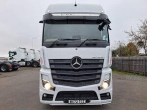 2022-72-mercedes-actros-2553-mid-lift-1000027271