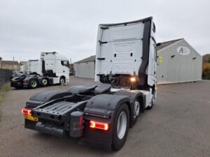 2022-72-mercedes-actros-2553-mid-lift-1000027275