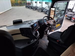 2022-72-mercedes-actros-2553-mid-lift-1000027285