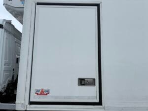 2023-72-mercedes-actros-1824-18t-refrigerated-20260202_095448398_ios