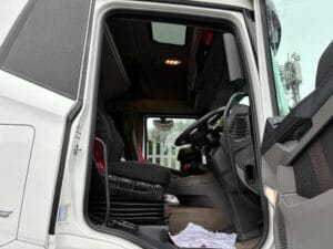 2023-73-daf-xf-480-new-generation-midlift-20260206_152653981_ios