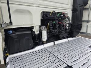 2021-daf-xf480-mid-lift-img-20260206-wa0308