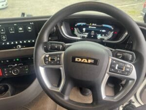 2022-daf-xf-480-new-generation-mid-lift-img_1620-compressed