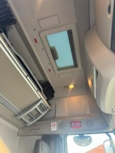 2022-daf-xf530-mid-lift-photo-2026-02-25-14-16-54-21