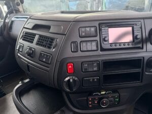 2021-daf-xf480-midlift-photo-2026-02-25-14-48-20-27