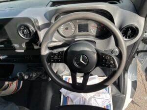 2022-72-mercedes-benz-sprinter-315-dropside-20260313_141645426_ios-medium