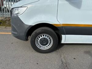 2022-72-mercedes-benz-sprinter-315-dropside-20260313_141759752_ios