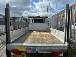 2022-72-mercedes-benz-sprinter-315-dropside-20260313_141848156_ios