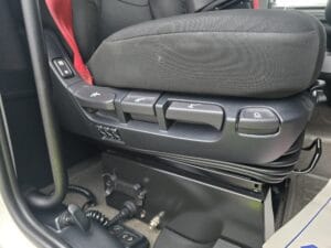 2022-72-daf-xf530-midlift-img-20260206-wa0363