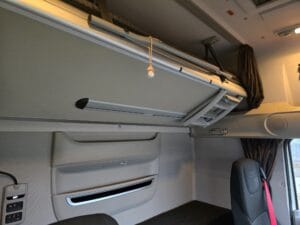 2022-72-daf-xf530-midlift-img-20260206-wa0365