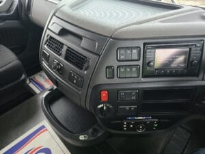 2022-72-daf-xf530-midlift-img-20260206-wa0372