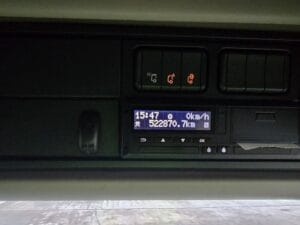 2022-72-daf-xf530-midlift-img-20260206-wa0375