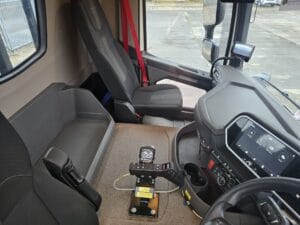 2024-74-daf-xd410-hookloader-img-20260305-wa0041