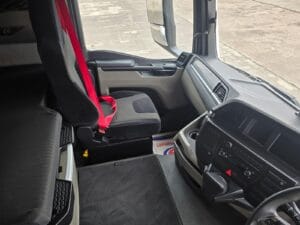 2022-72-man-tgm-18-250-box-rigid-img-20260326-wa0072