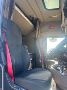 2022-daf-xg530-mid-lift-photo-2026-03-04-10-12-02