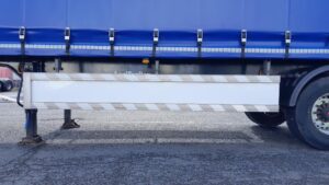 2022-tiger-tri-axle-pillarless-curtain-sided-trailer-1000047980