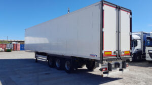 2021-schmitz-dual-temp-tri-axle-fridge-tailer-1000049786-edited-5