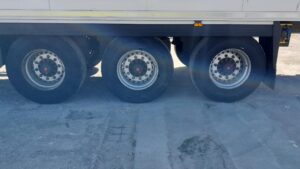 2021-schmitz-dual-temp-tri-axle-fridge-tailer-1000049791