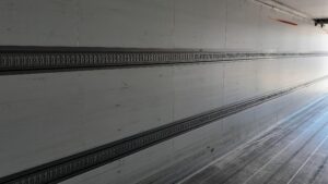 2021-schmitz-dual-temp-tri-axle-fridge-tailer-1000049806
