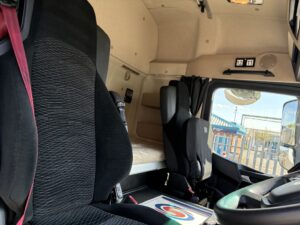2023-72-mercedes-actros-1824-18t-curtain-sided-rigid-20260421_142901676_ios