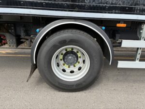 2024-74-daf-lf310-18-tonne-drawbar-box-with-vbg-coupling-20260507_130659619_ios