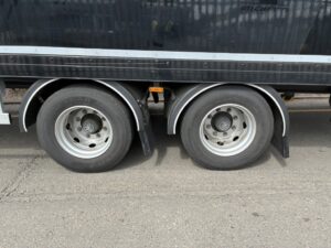 2024-74-daf-lf310-18-tonne-drawbar-box-with-vbg-coupling-20260507_131248361_ios