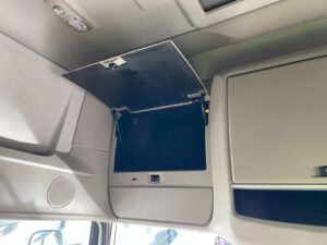 2021-71-daf-xf480-midlift-photo-2026-03-30-16-53-15-2