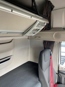 2021-71-daf-xf480-midlift-photo-2026-03-30-16-53-15-3