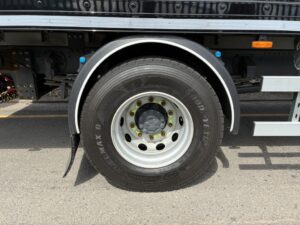 2024-74-daf-lf310-18-tonne-drawbar-box-with-vbg-coupling-20260507_125030409_ios