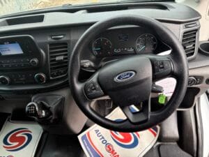 2023-72-ford-transit-350-ecoblue-luton-box-20260507_144340093_ios