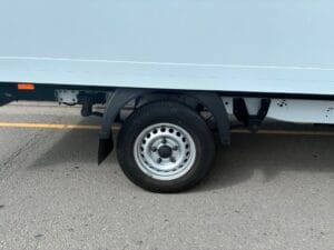 2023-72-ford-transit-350-ecoblue-luton-box-20260507_144400459_ios