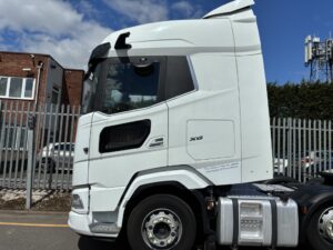 2022-daf-xg530-new-generation-midlift-20260511_125047181_ios
