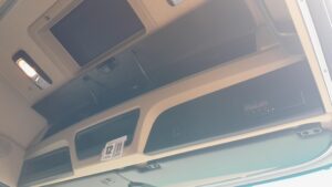 2023-72-mercedes-actros-1824-18t-curtain-side-rigid-1000052213