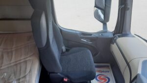 2023-72-mercedes-actros-1824-18t-curtain-side-rigid-1000052215