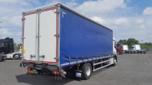 2023-72-mercedes-actros-1824-18t-curtain-side-rigid-1000052223-edited-4
