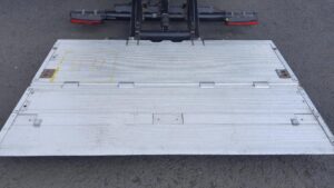 2023-72-mercedes-actros-1824-18t-curtain-side-rigid-1000052236