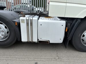 2021-71-daf-xf530-midlift-20260605_142742152_ios