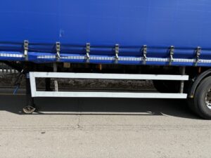 2019-montracon-tri-axle-pillarless-curtain-sided-trailer-20260616_094440647_ios