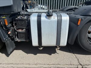 2022-71-daf-cf480-6x2-midlift-processed-171b15ed-78b4-4ccf-b02c-5202386fabb1