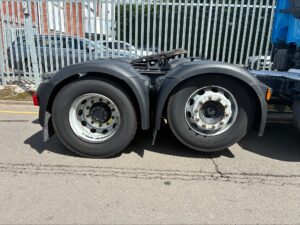 2022-71-daf-cf480-6x2-midlift-processed-8eb44b4e-38e3-4e64-b447-625f4cbd5b72