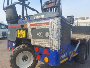 2023-daf-cf340-26t-6x2-flatbed-moffett-kit-rigid-1000007088