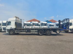 2023-daf-cf340-26t-6x2-flatbed-moffett-kit-rigid-1000007091