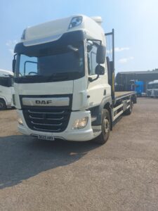 2023-daf-cf340-26t-6x2-flatbed-moffett-kit-rigid-1000007093-rotated