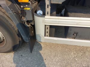 2023-daf-cf340-26t-6x2-flatbed-moffett-kit-rigid-1000007103