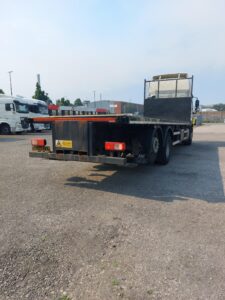 2023-daf-cf340-26t-6x2-flatbed-moffett-kit-rigid-1000007108-rotated