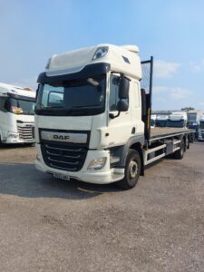 2023-daf-cf340-26t-6x2-flatbed-moffett-kit-rigid-1000007112-rotated