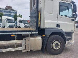 2023-daf-cf340-26t-6x2-flatbed-moffett-kit-rigid-1000007553